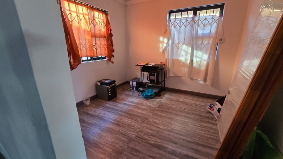 5 Bedroom Property for Sale in Navalsig Free State